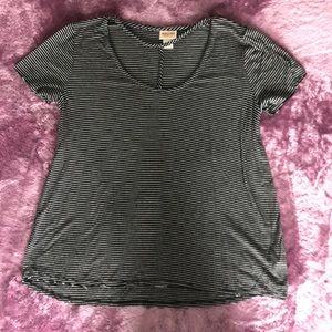 Black and white striped Tee